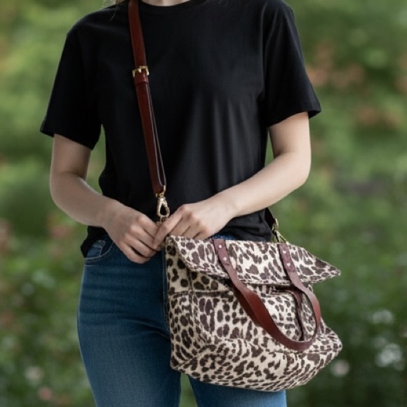 Vintage Leopard Print Canvas Crossbody Bag with Brown Leather Trim - Picture 4 of 7